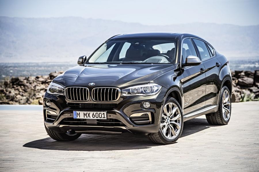  BMW X6 xDrive 5.0i 2015 года  (фото 18 из 113)